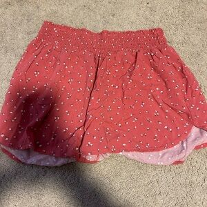 Hollister pink floral shorts